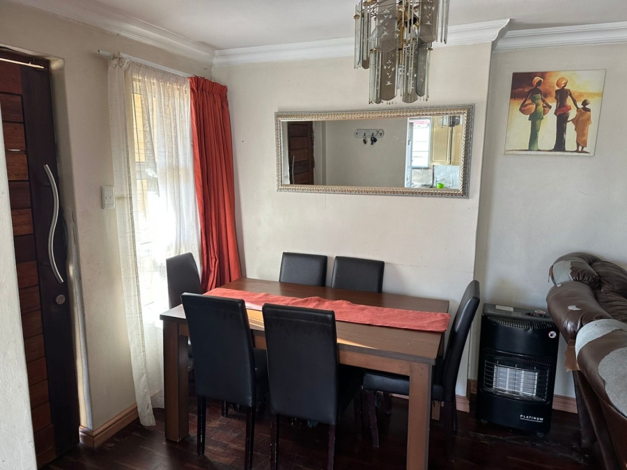 2 Bedroom Property for Sale in Highbury Park Western Cape